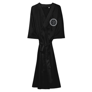 QueenVCulture Motto Satin robe